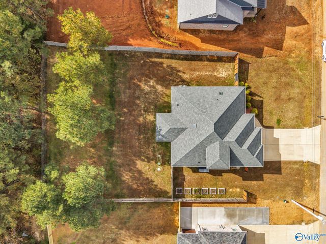 21746 Pinebrook Drive, Athens, AL 35614