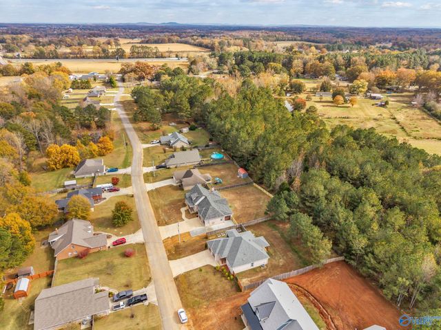 21746 Pinebrook Drive, Athens, AL 35614