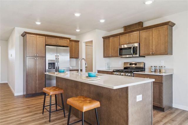 7106 Waterview Drive SW, Cedar Rapids, IA 52404