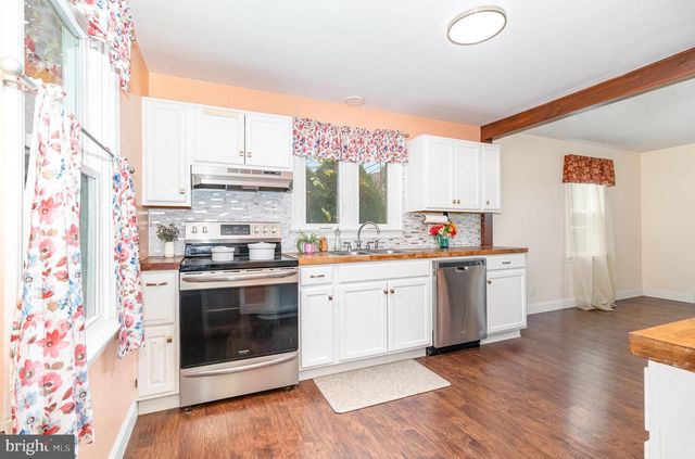 914 E CHERRY ST, Palmyra, PA 17078