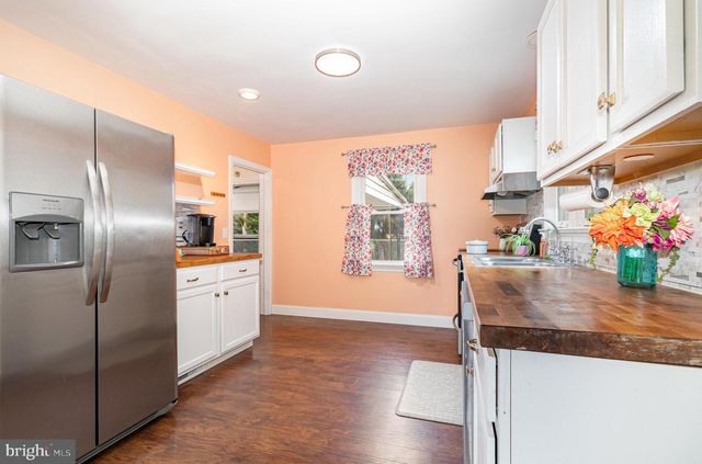 914 E CHERRY ST, Palmyra, PA 17078