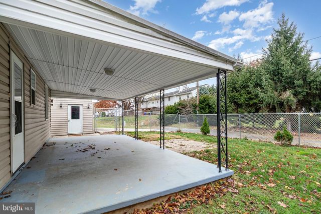 914 E CHERRY ST, Palmyra, PA 17078