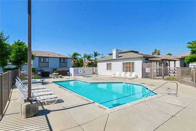 1555 Orange Avenue 404, Redlands, CA 92373