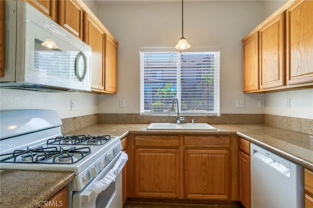 1555 Orange Avenue 404, Redlands, CA 92373