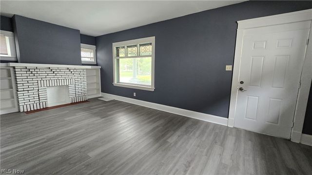 13301 Caine Avenue, Cleveland, OH 44105