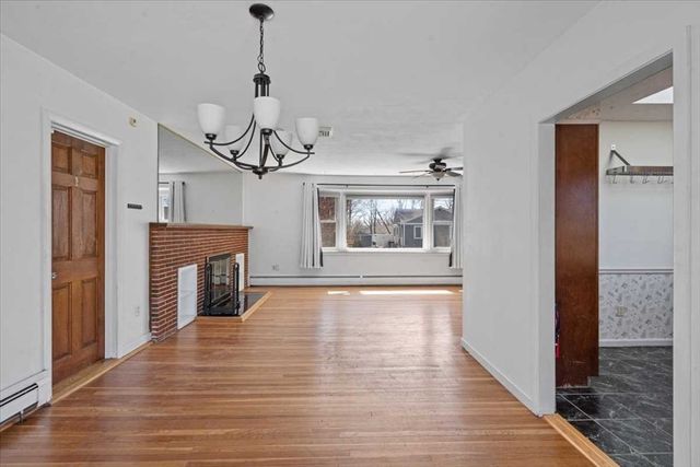 77 Zenith Dr, Worcester, MA 01602