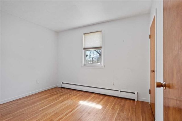 77 Zenith Dr, Worcester, MA 01602