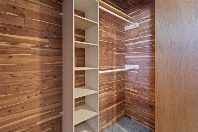 77 Zenith Dr, Worcester, MA 01602