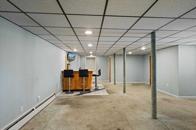 77 Zenith Dr, Worcester, MA 01602