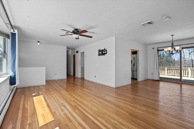 77 Zenith Dr, Worcester, MA 01602