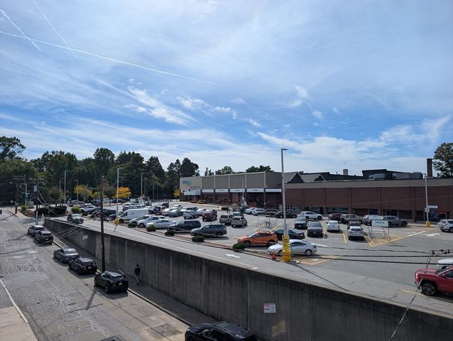 35 Homer Ave 7, Cambridge, MA 02138