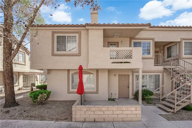 1600 North Torrey Pines Drive 202, Las Vegas, NV 89108