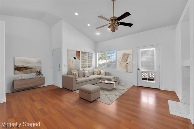 1600 North Torrey Pines Drive 202, Las Vegas, NV 89108