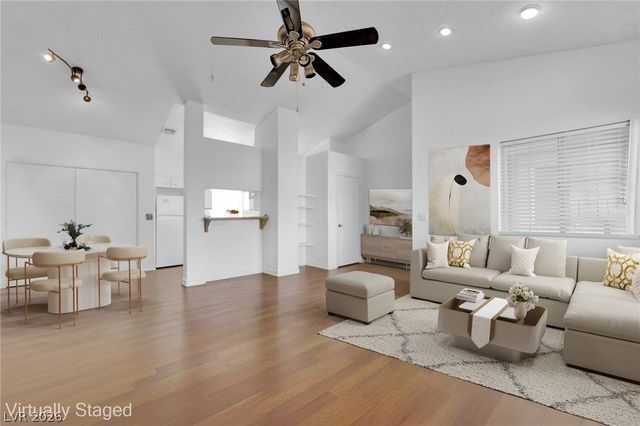 1600 North Torrey Pines Drive 202, Las Vegas, NV 89108