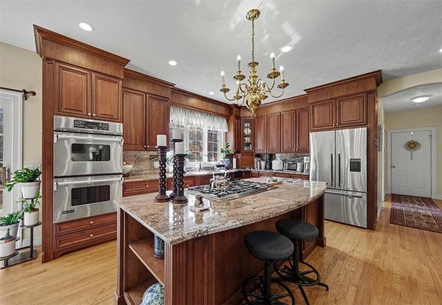 13 West Butterfly Way, Lincoln, RI 02865