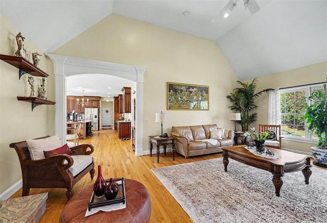 13 West Butterfly Way, Lincoln, RI 02865