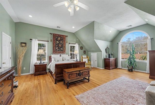 13 West Butterfly Way, Lincoln, RI 02865