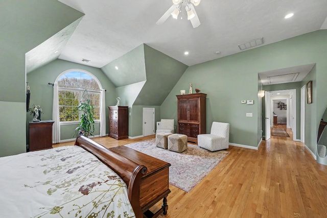 13 West Butterfly Way, Lincoln, RI 02865