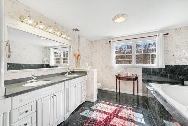 13 West Butterfly Way, Lincoln, RI 02865