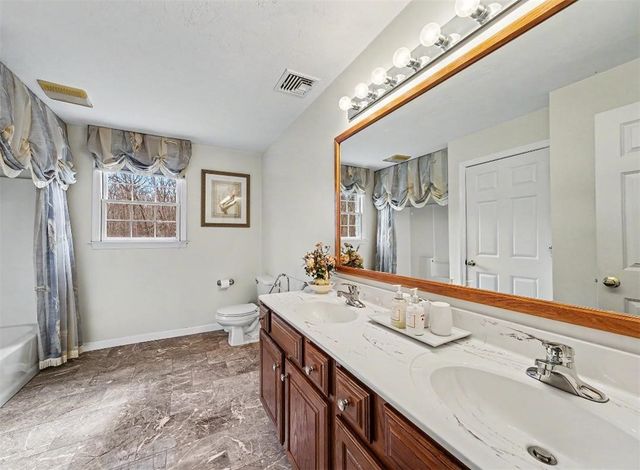 13 West Butterfly Way, Lincoln, RI 02865