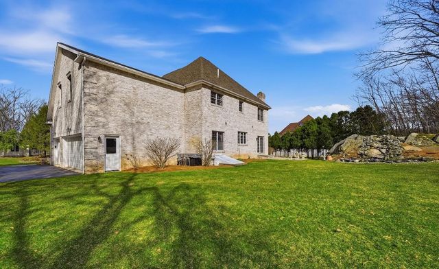 13 West Butterfly Way, Lincoln, RI 02865