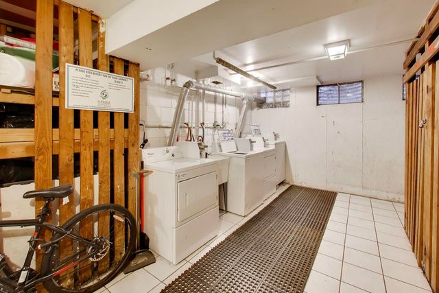 7123 N Damen Avenue 6E, Chicago, IL 60645