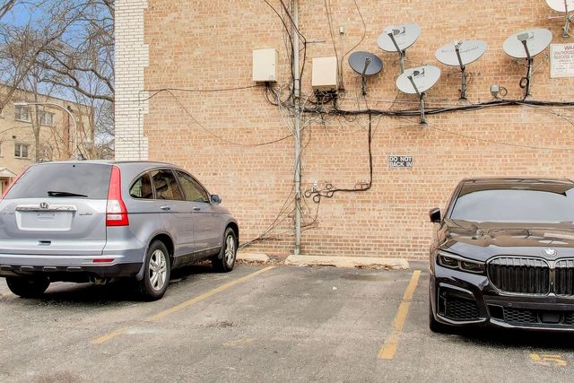 7123 N Damen Avenue 6E, Chicago, IL 60645