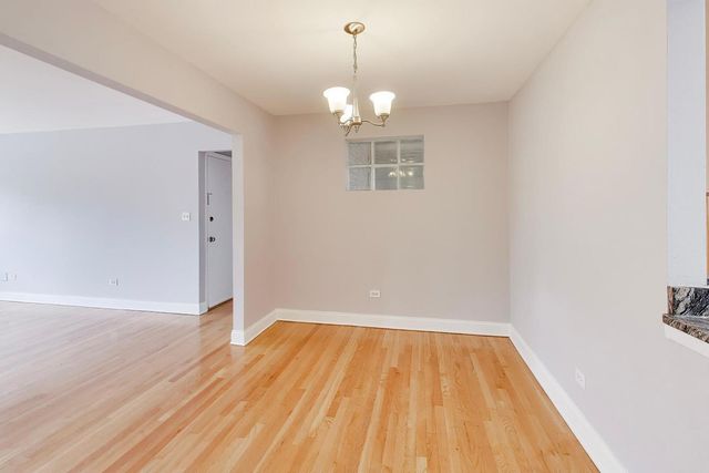 7123 N Damen Avenue 6E, Chicago, IL 60645