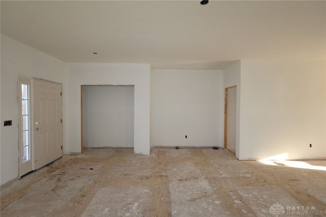 460 Crossing Lane 8299, Miami Twp, OH 45449