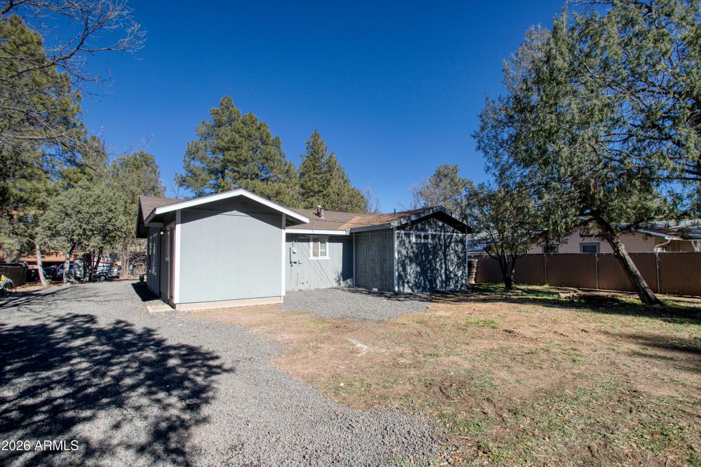 Image 16 of property listing at 3251 Harmony Avenue, Pinetop-lakeside, AZ 85929