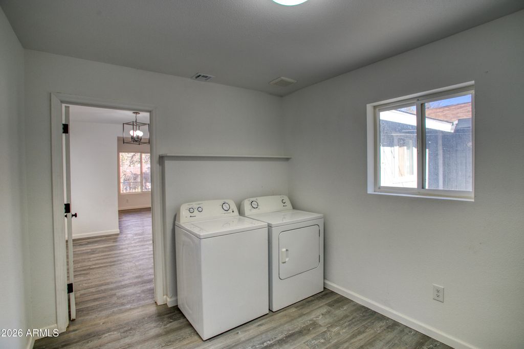 Image 8 of property listing at 3251 Harmony Avenue, Pinetop-lakeside, AZ 85929