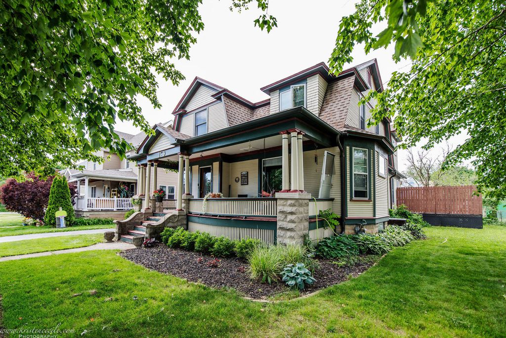 Image 1 of property listing at 109 W North Street, Peotone, IL 60468