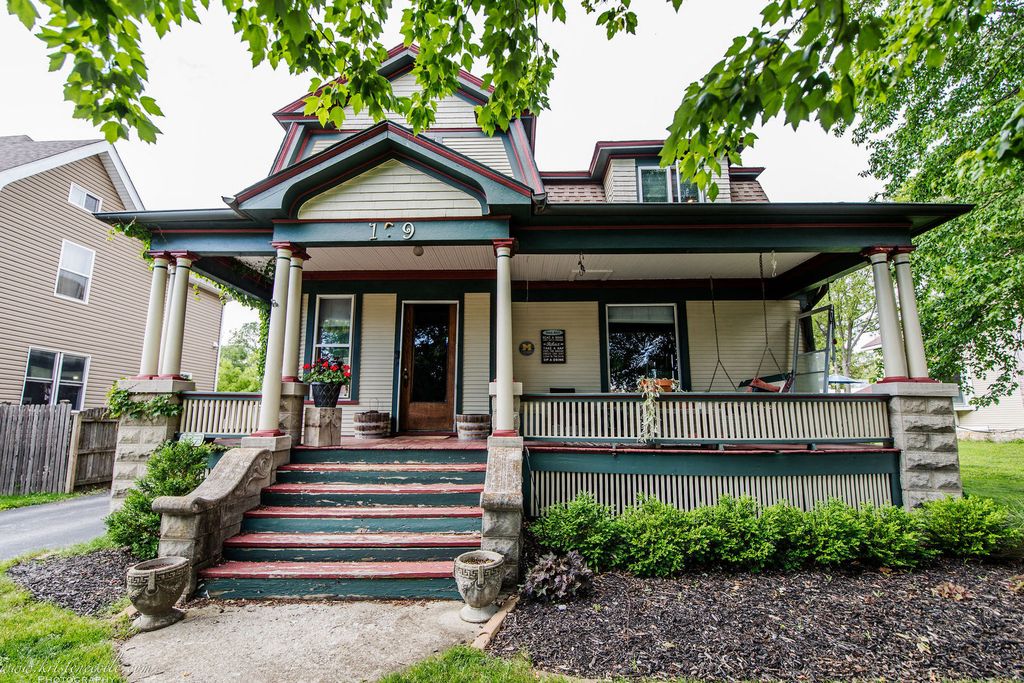 Image 2 of property listing at 109 W North Street, Peotone, IL 60468