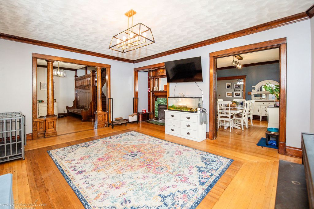 Image 19 of property listing at 109 W North Street, Peotone, IL 60468