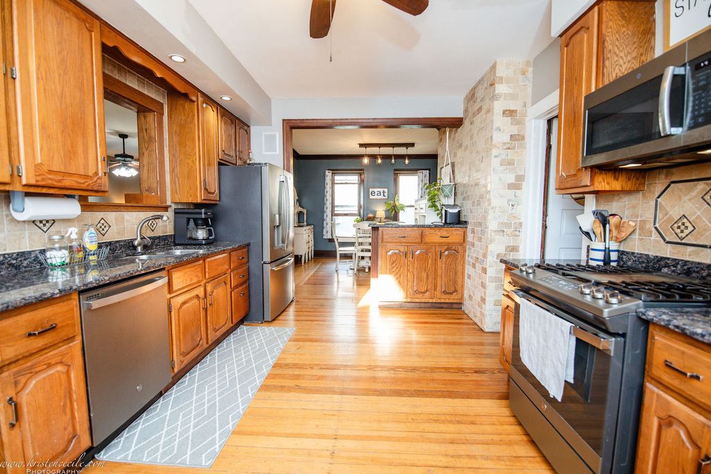 Image 25 of property listing at 109 W North Street, Peotone, IL 60468