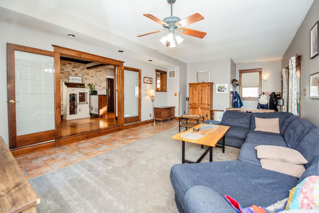 Image 30 of property listing at 109 W North Street, Peotone, IL 60468
