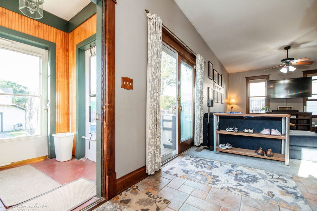 Image 33 of property listing at 109 W North Street, Peotone, IL 60468
