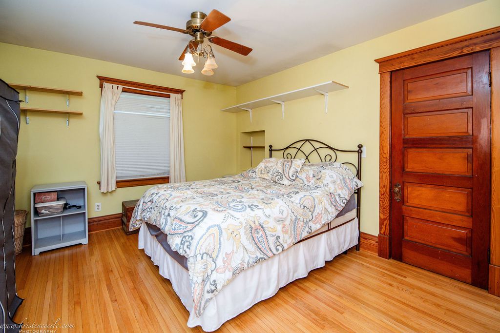 Image 36 of property listing at 109 W North Street, Peotone, IL 60468