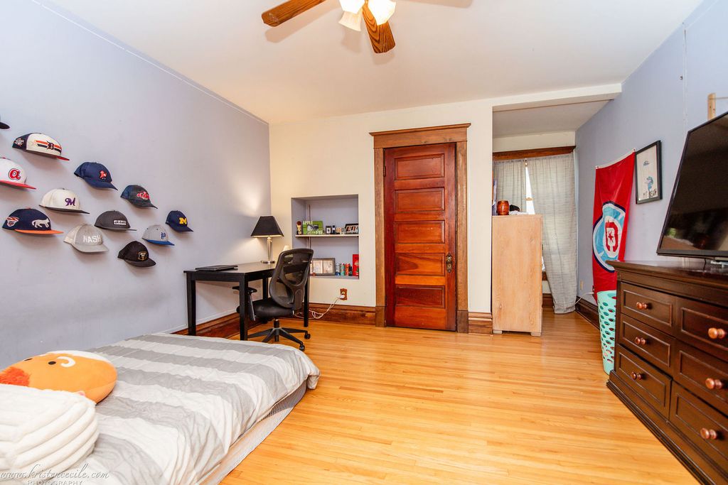 Image 40 of property listing at 109 W North Street, Peotone, IL 60468