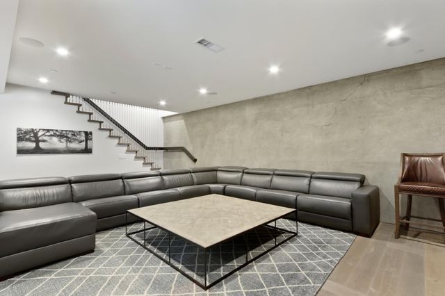 6516 Landis Ave, Carmichael, CA 95608