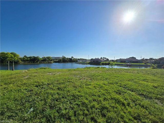 1301 SE 5th CT, Cape Coral, FL 33990