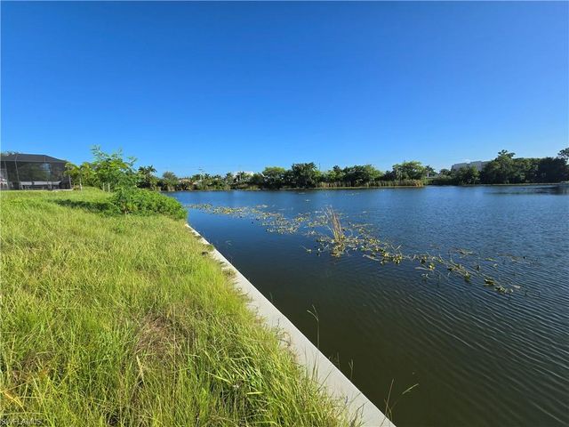 1301 SE 5th CT, Cape Coral, FL 33990