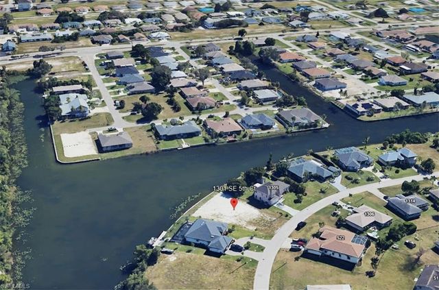 1301 SE 5th CT, Cape Coral, FL 33990