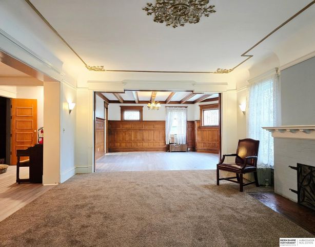 2144 Washington Street, Lincoln, NE 68502