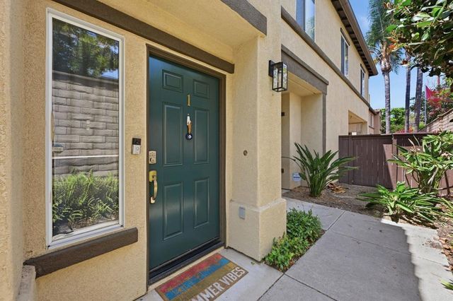638 Sumner Way 1, Oceanside, CA 92058