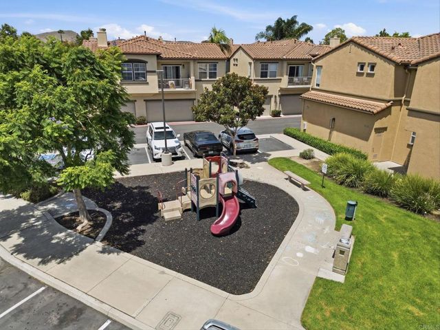 638 Sumner Way 1, Oceanside, CA 92058