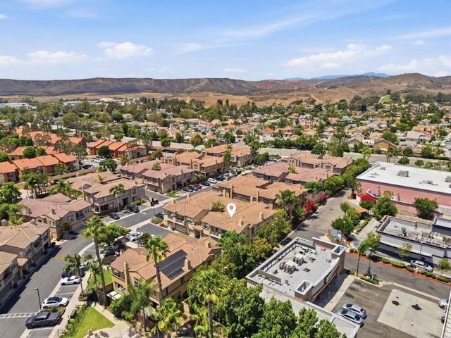 638 Sumner Way 1, Oceanside, CA 92058