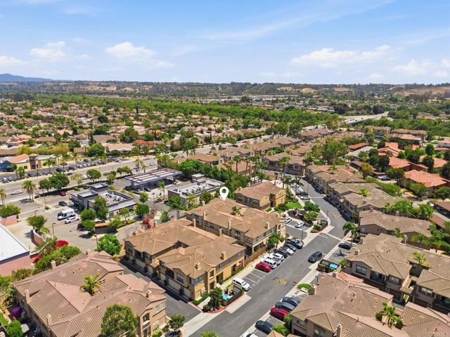 638 Sumner Way 1, Oceanside, CA 92058