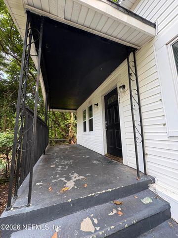 5779 SW CARVER Circle SW, Jacksonville, FL 32208