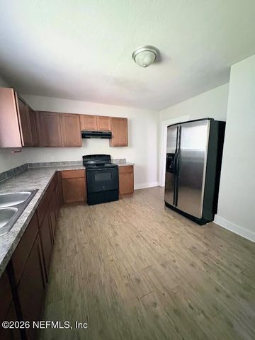 5779 SW CARVER Circle SW, Jacksonville, FL 32208